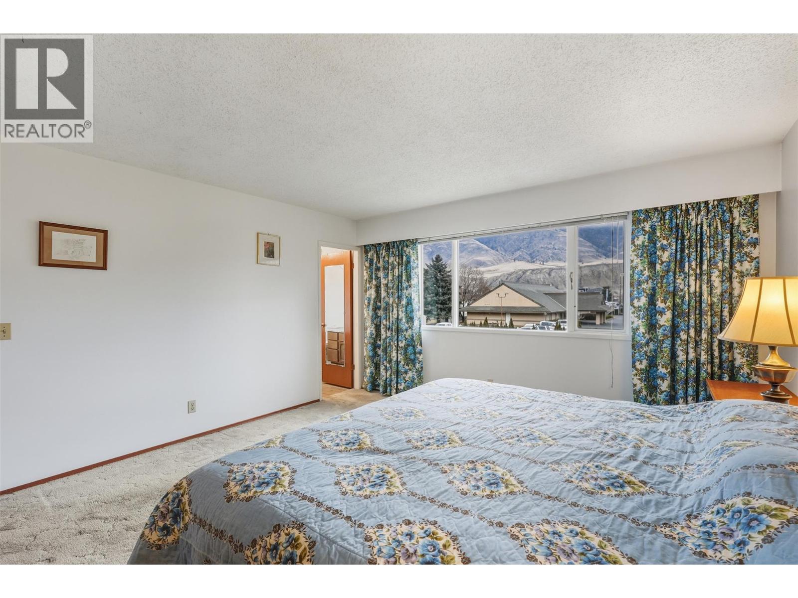 2480 VALLEYVIEW DRIVE - 20