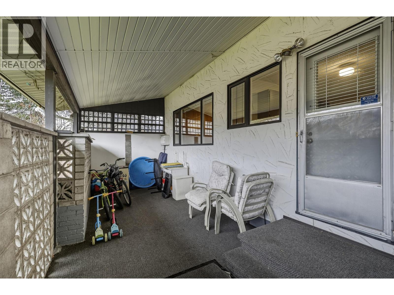 2480 VALLEYVIEW DRIVE - 42