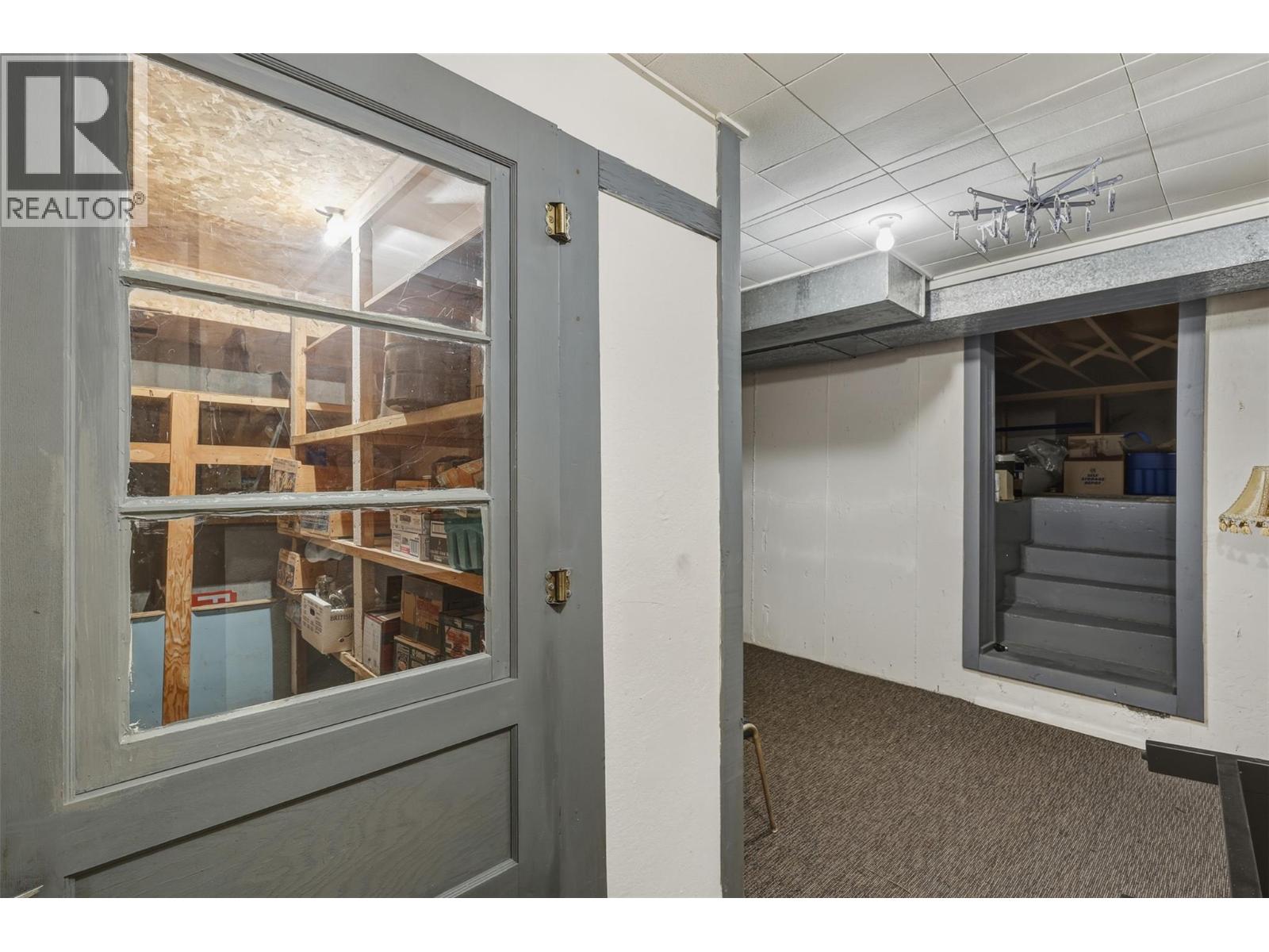 2480 VALLEYVIEW DRIVE - 46