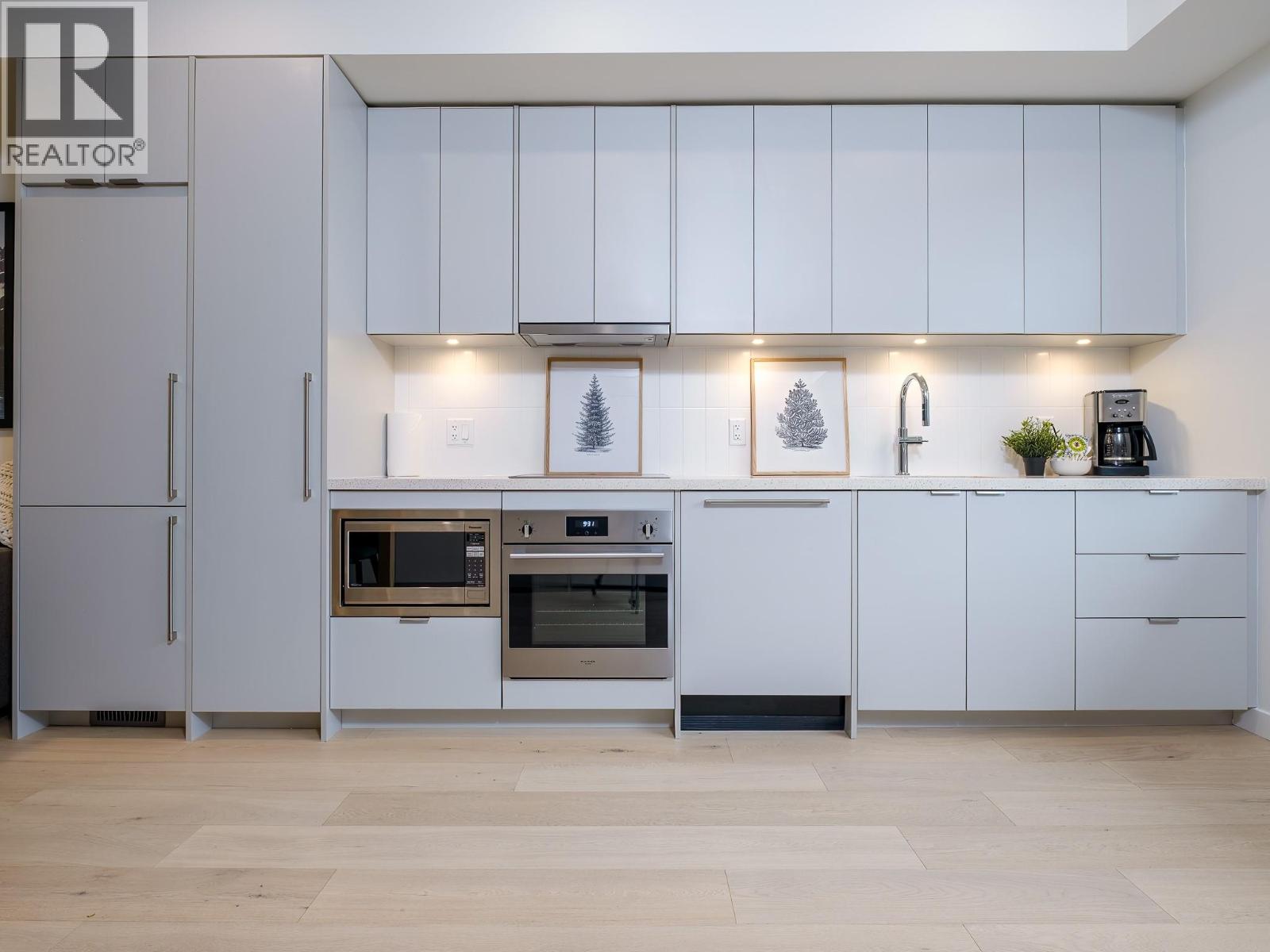 #303 4280 RED MOUNTAIN ROAD - 10