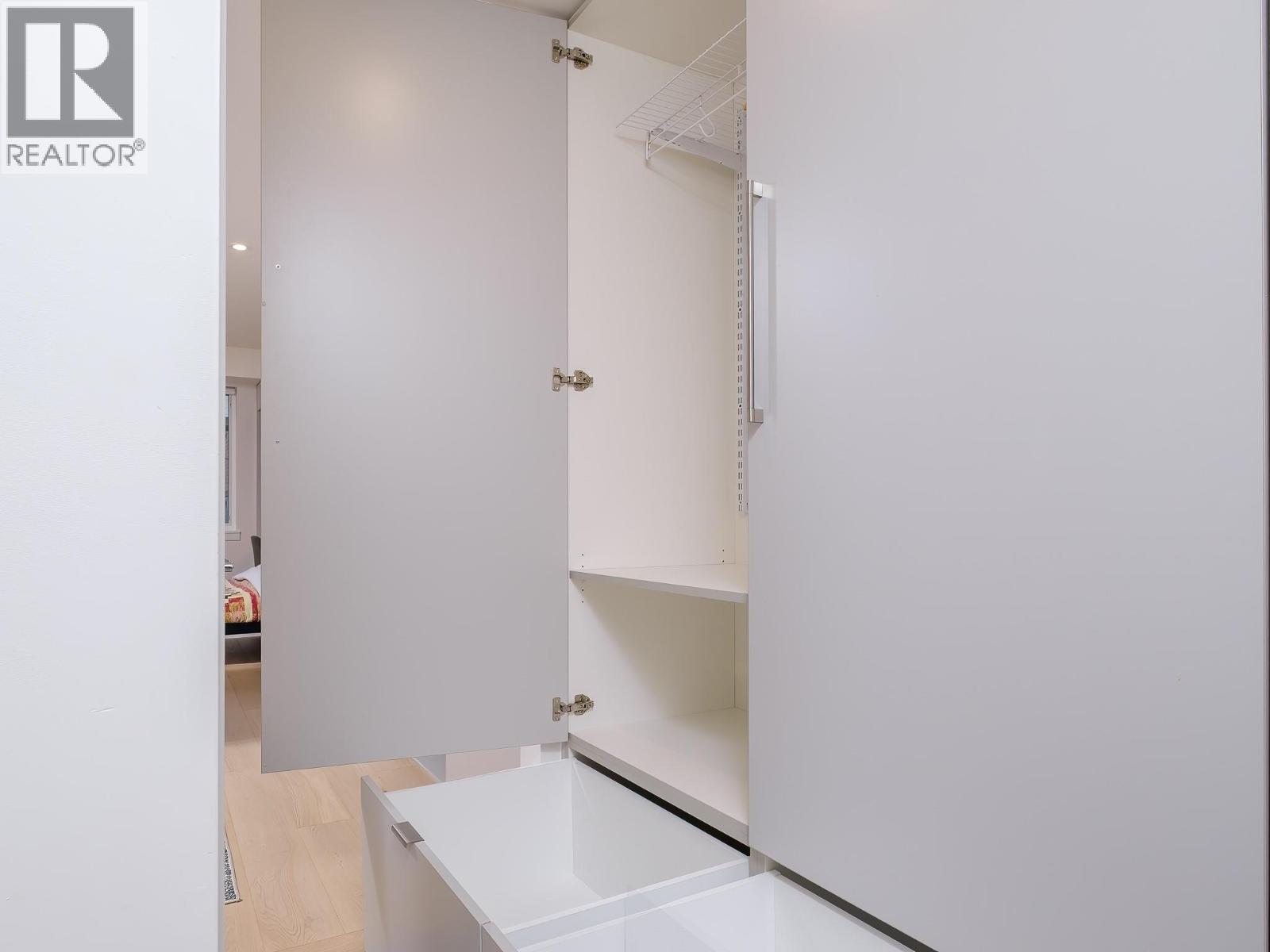 #303 4280 RED MOUNTAIN ROAD - 20