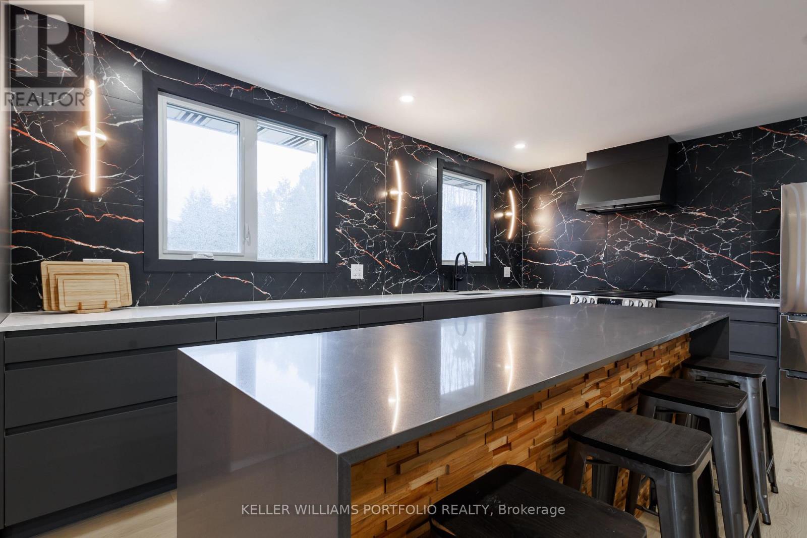 33 COG HILL DRIVE - Photo 2 of 40, Vaughan (Glen Shields), Ontario