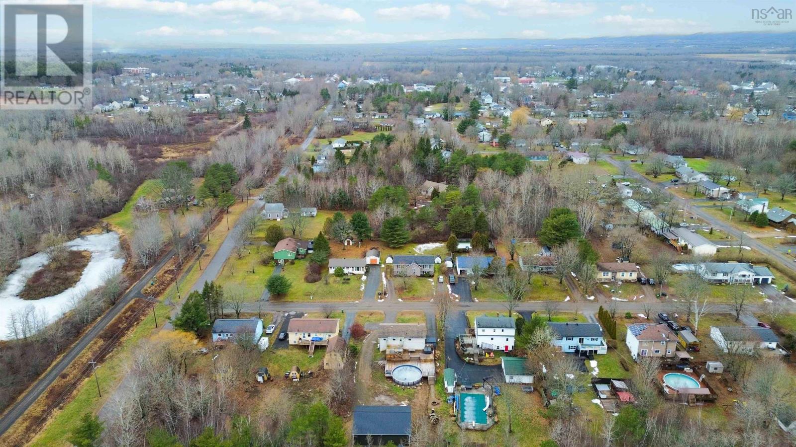 Property 40 of 42 of 6 Robinson Drive