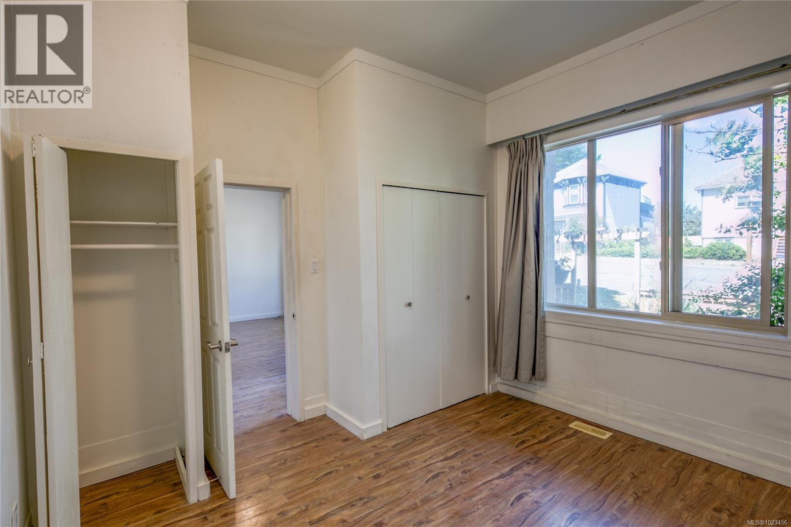 415 MACHLEARY ST - 16