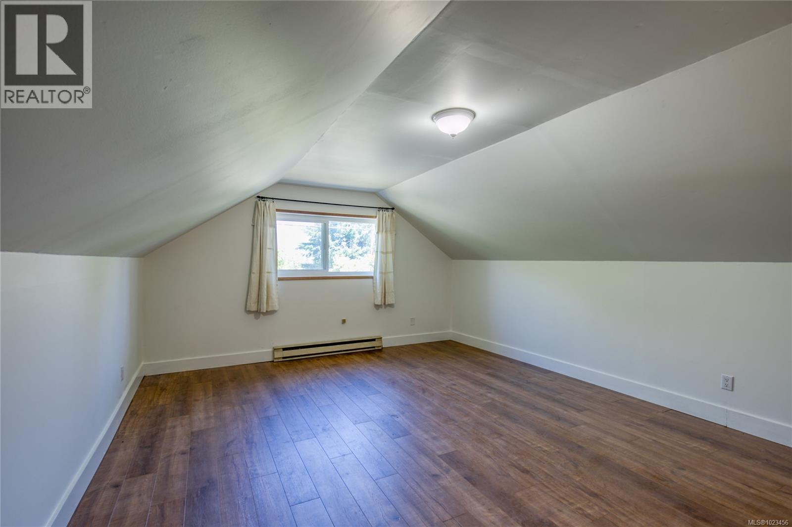 415 MACHLEARY ST - 22