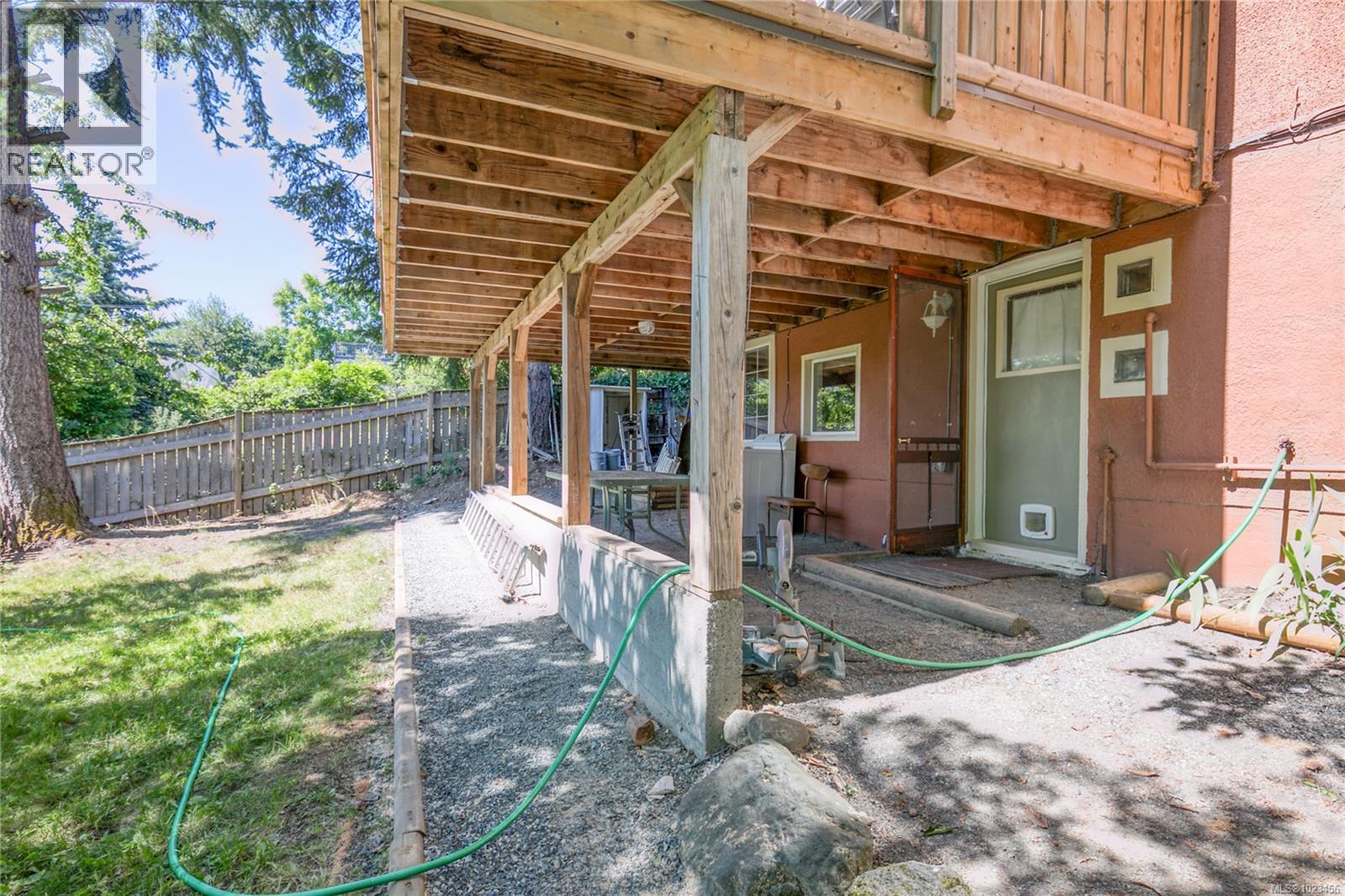 415 MACHLEARY ST - 32