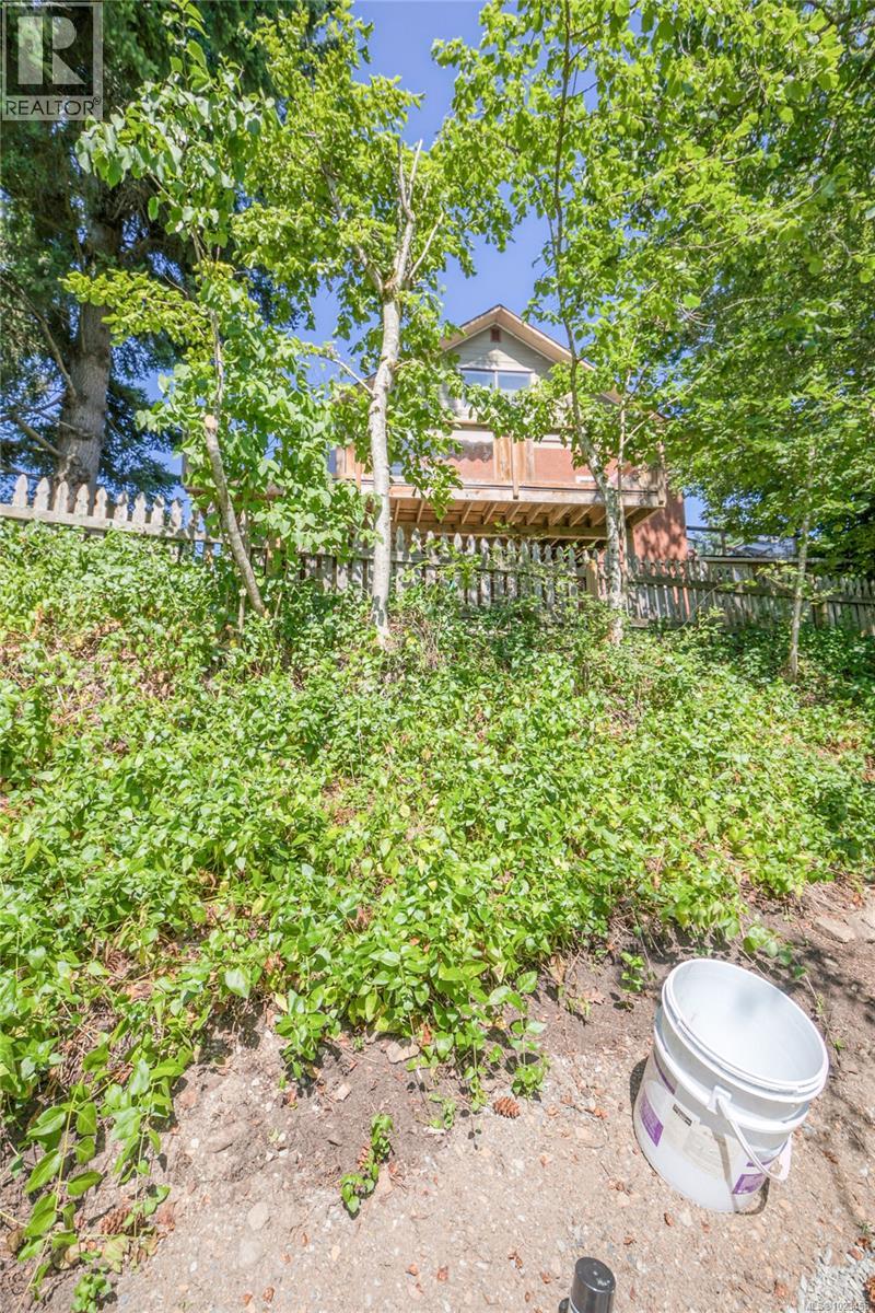 415 MACHLEARY ST - 36