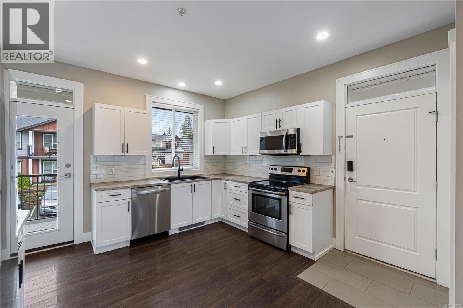 2 512 Jim Cram Dr, Ladysmith