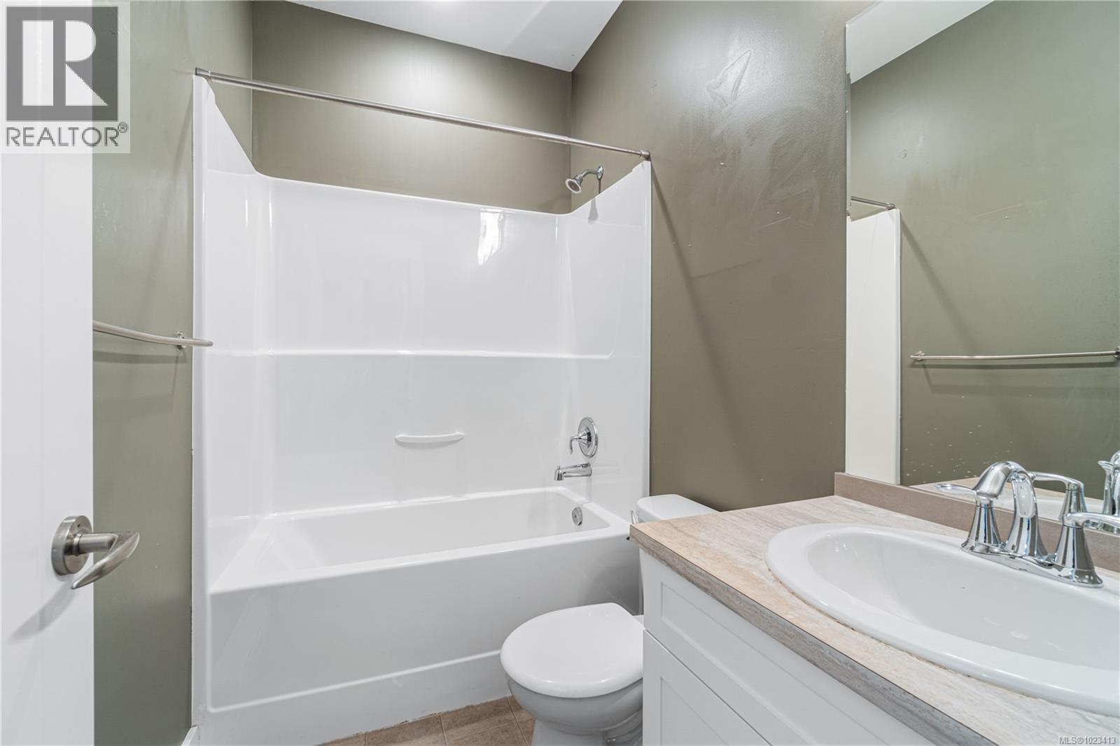 2 512 Jim Cram Dr, Ladysmith