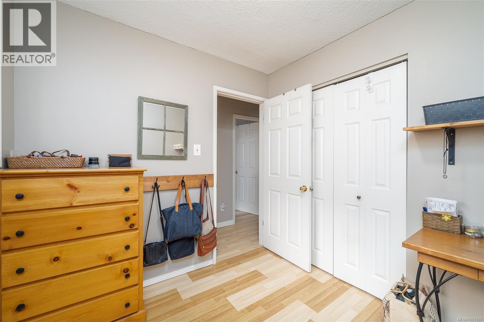 561 MacMillan Dr - 15