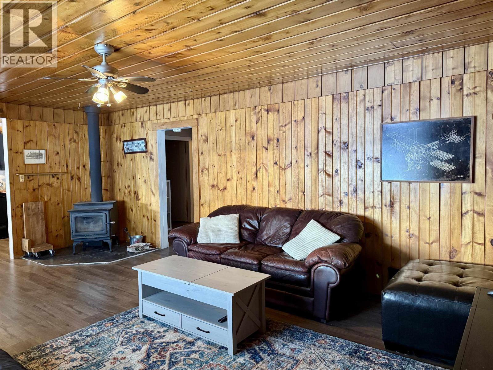 49815 TAPPING ROAD, Cluculz Lake