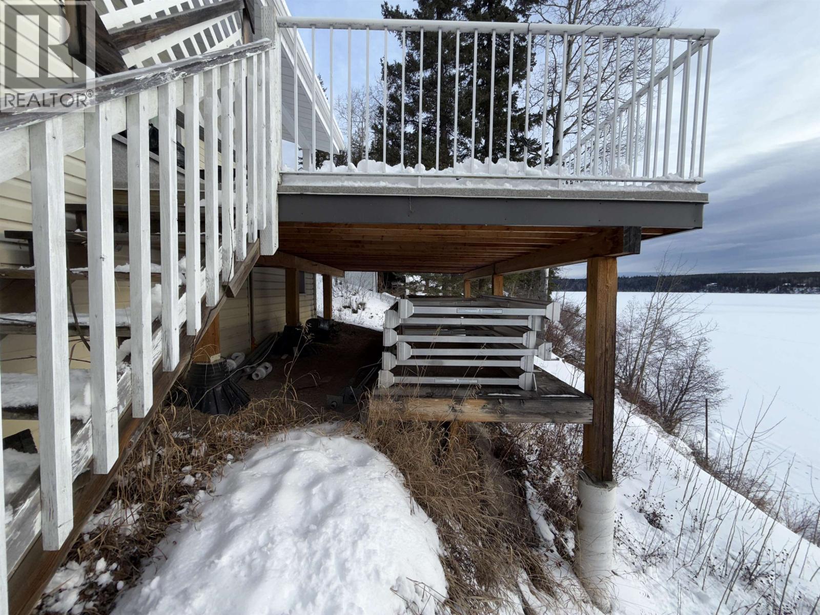 49815 TAPPING ROAD, Cluculz Lake