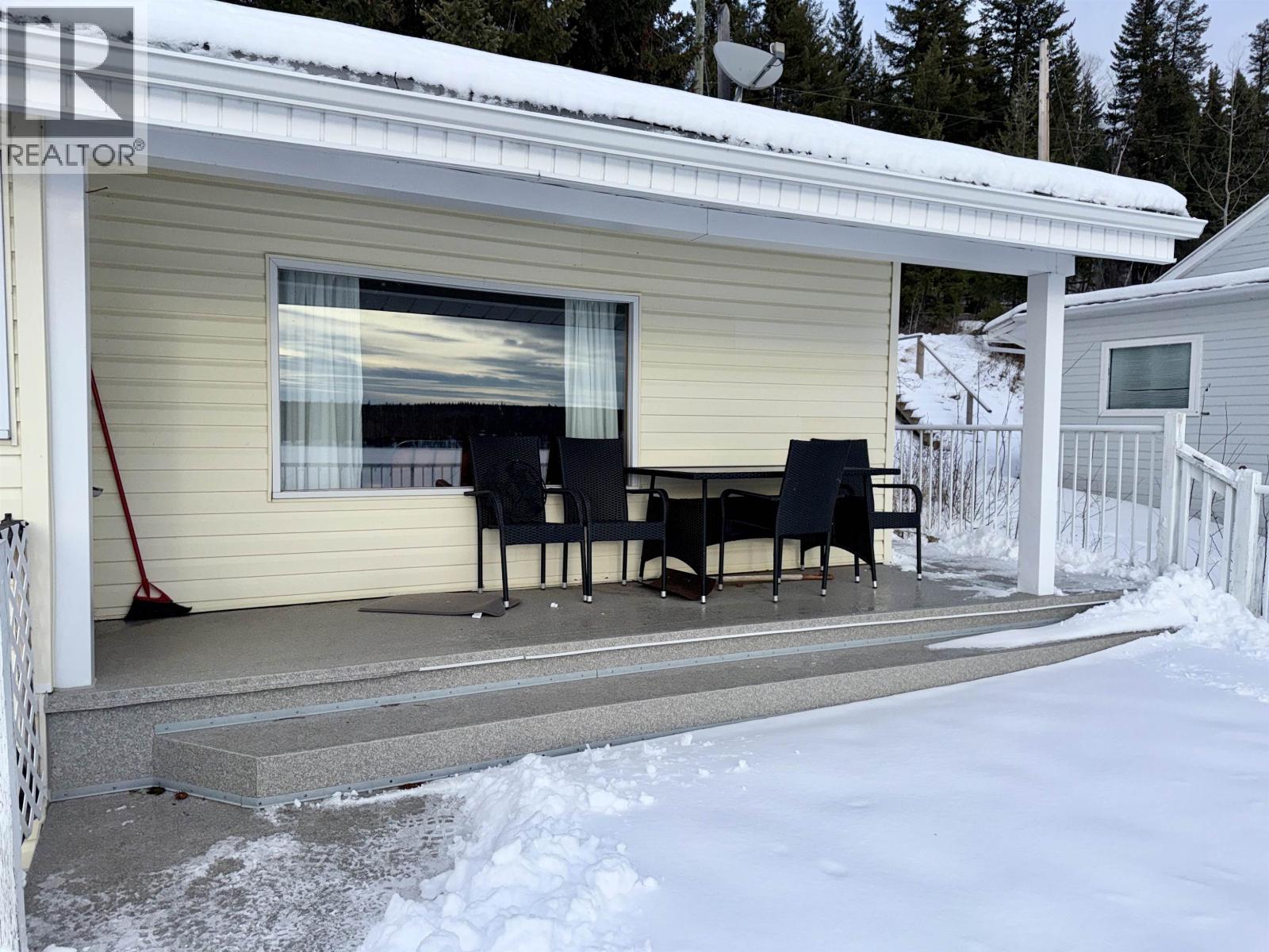 49815 TAPPING ROAD, Cluculz Lake