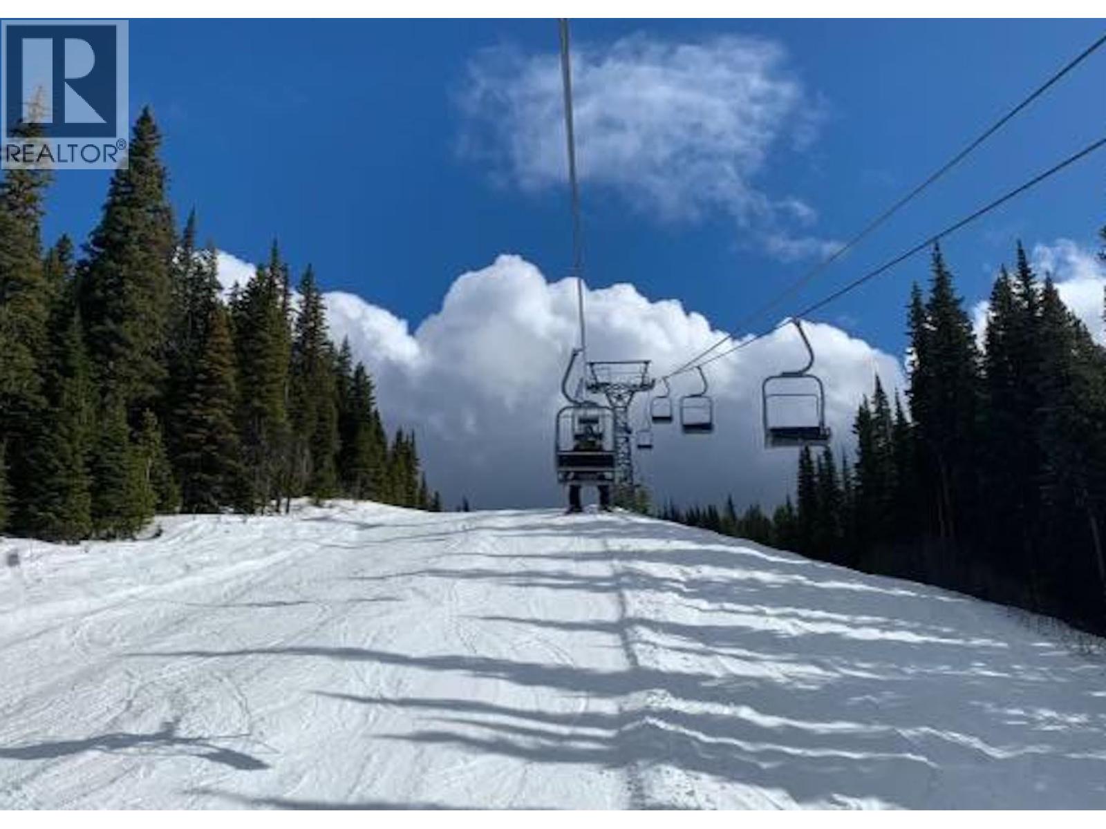 Kitchen of 3015 PURDEN SKI HILL ROAD · Prince George, BC