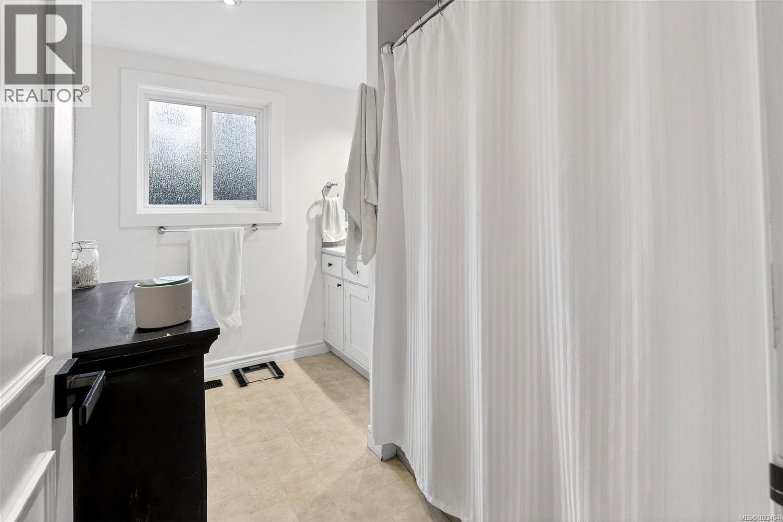  6293 Marie Meadows Road, Central Saanich