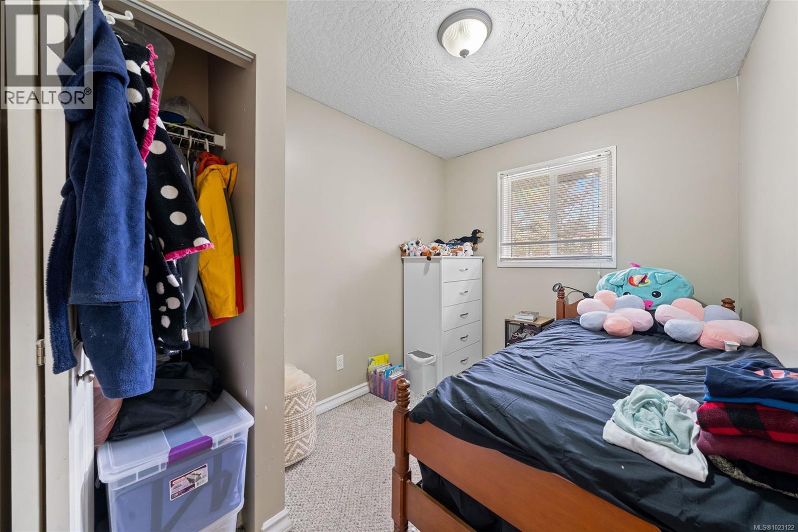  120 Kamloops Avenue, Saanich