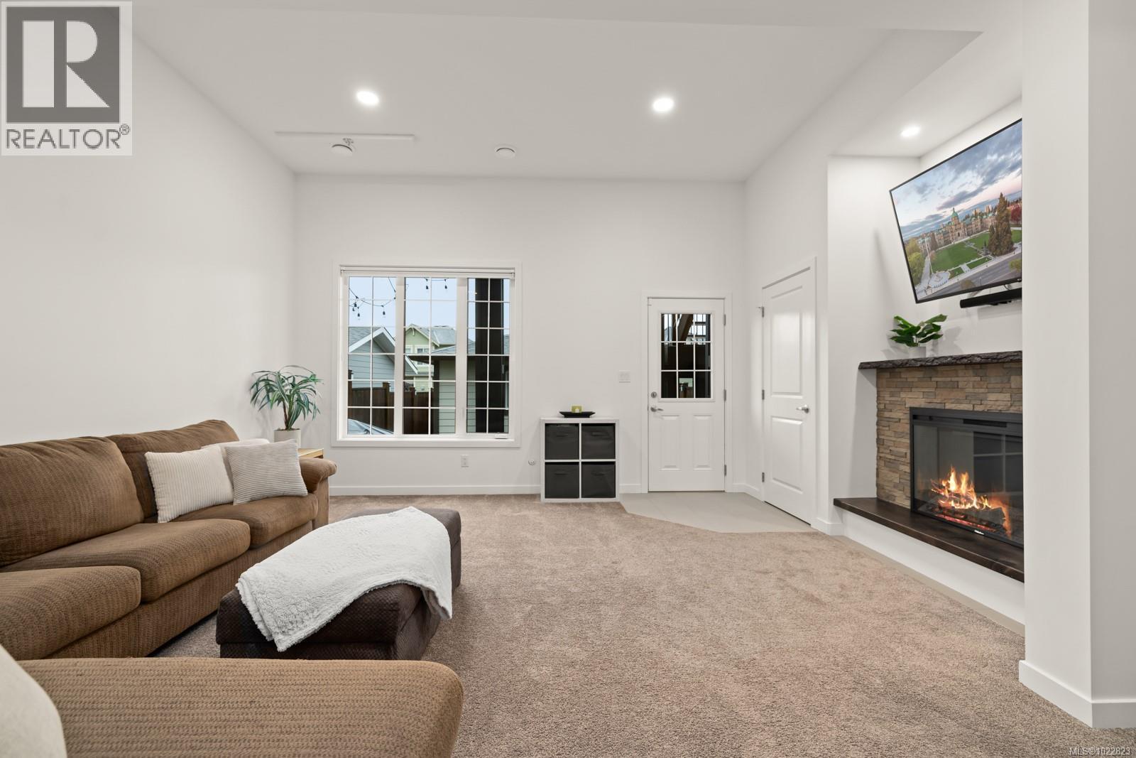  200 Caspian Drive, Colwood