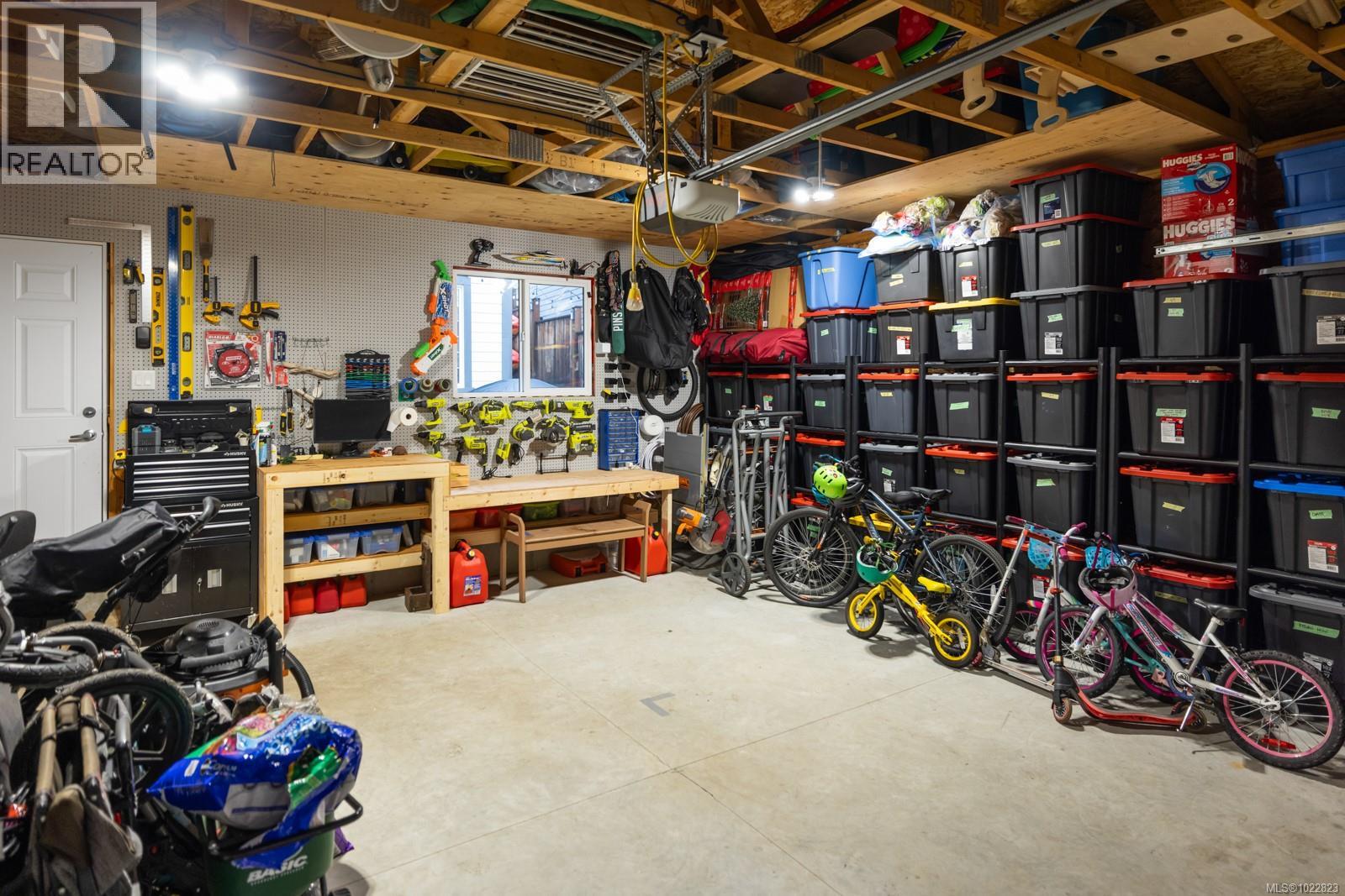  200 Caspian Drive, Colwood