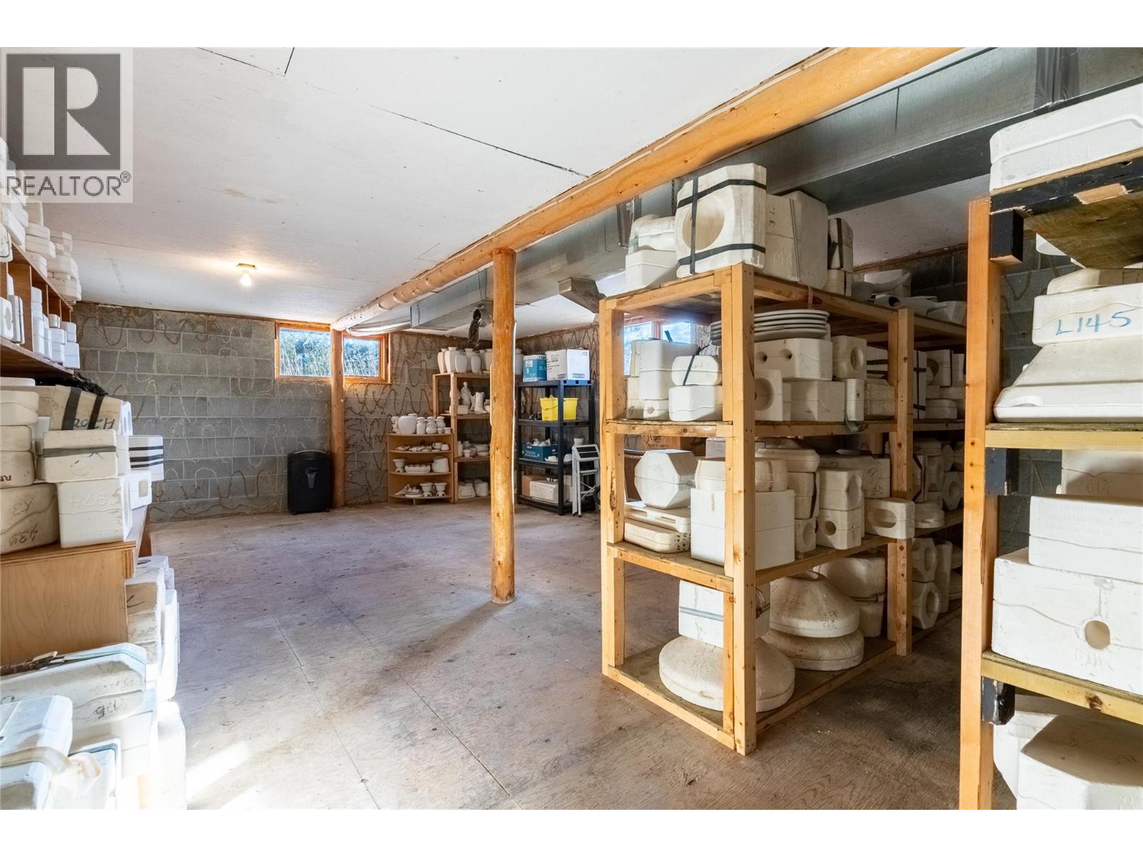 6805 Foley Road, Logan Lake