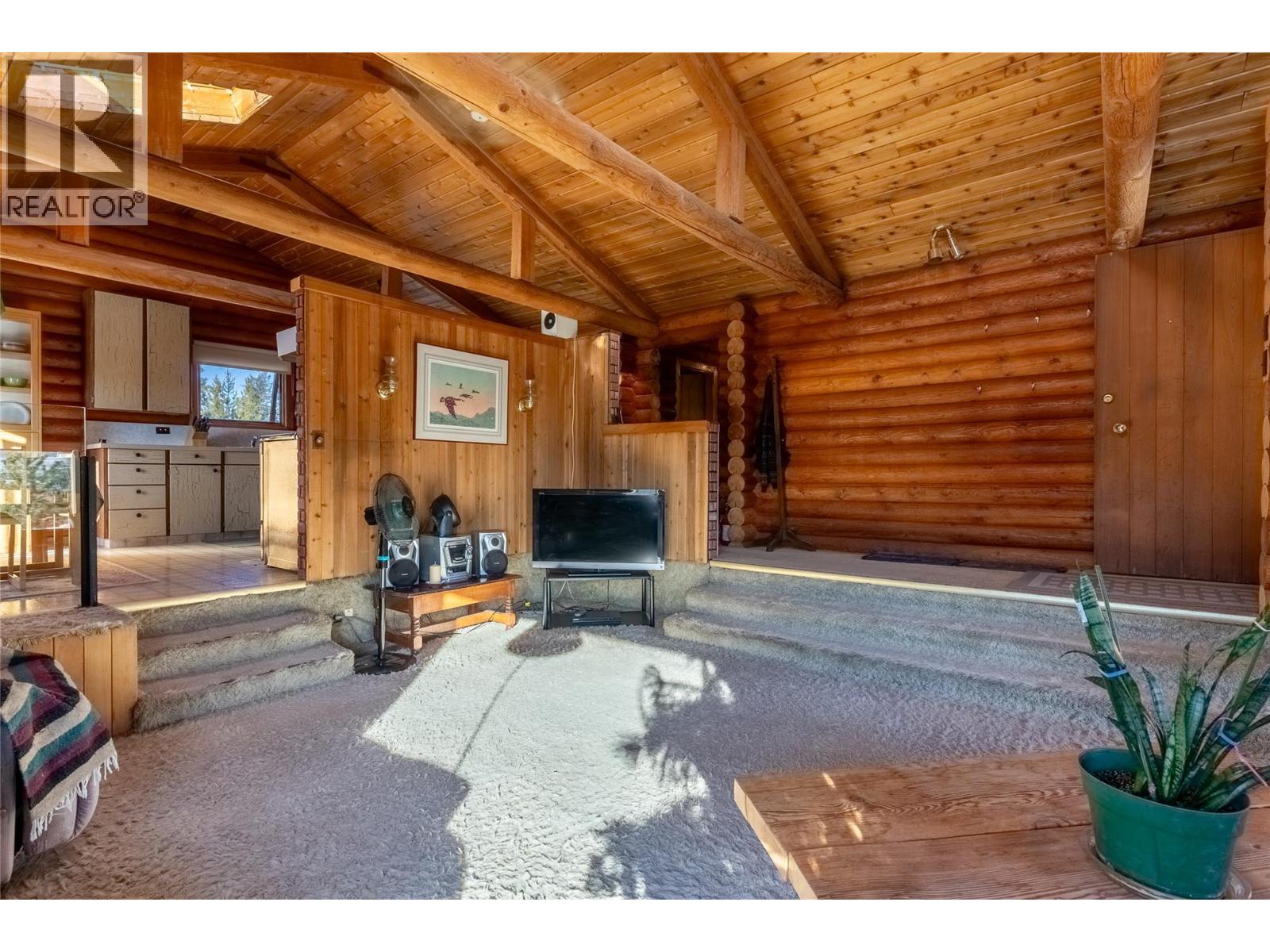 6805 Foley Road, Logan Lake