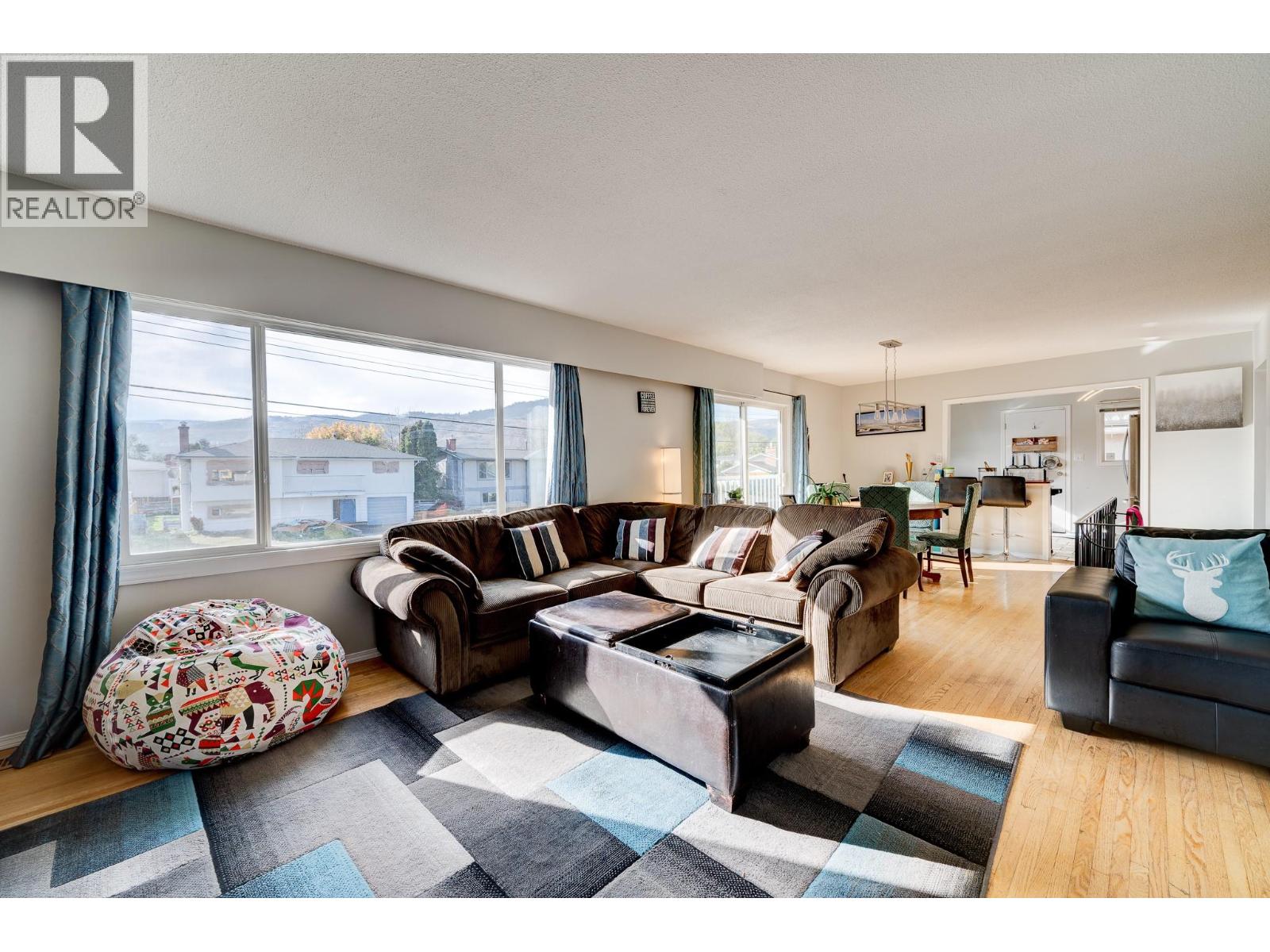 770 SHERWOOD DRIVE - 4