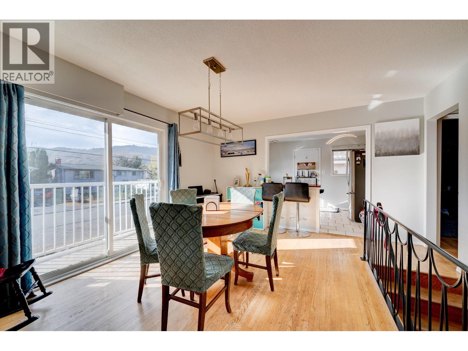 770 SHERWOOD DRIVE - 5