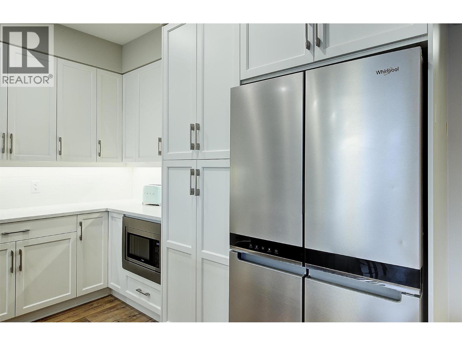  2383 Hawks Boulevard, West Kelowna