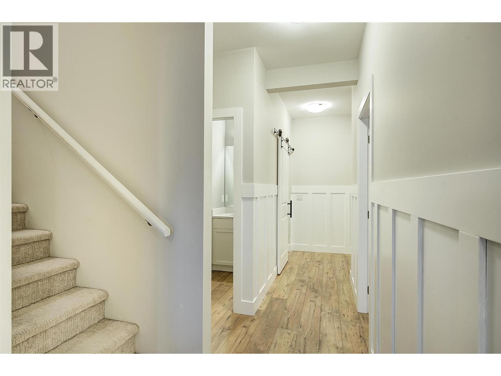  2383 Hawks Boulevard, West Kelowna