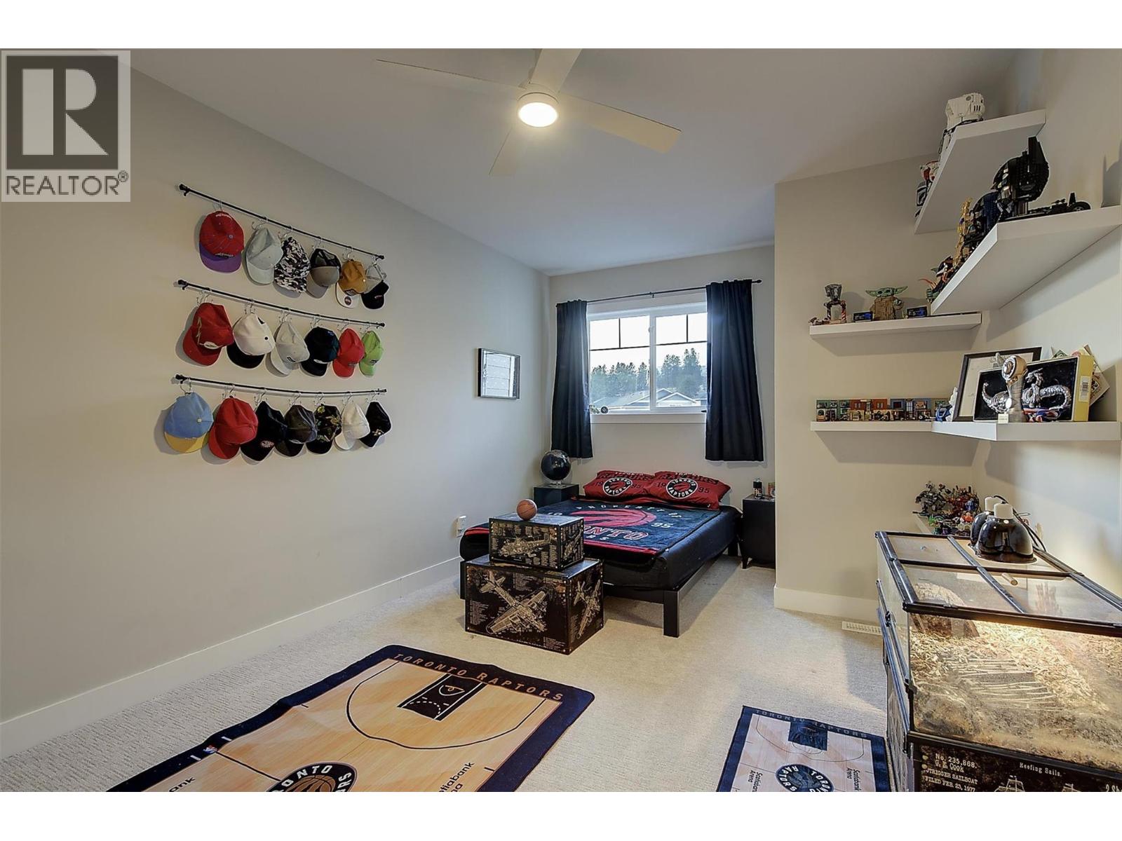  2383 Hawks Boulevard, West Kelowna