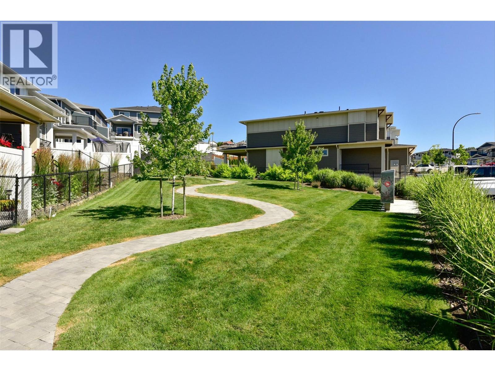  2383 Hawks Boulevard, West Kelowna
