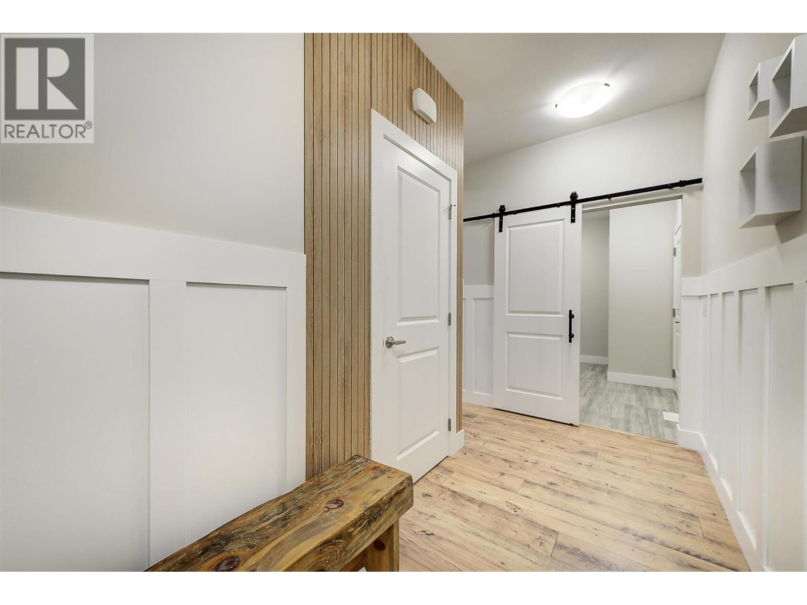  2383 Hawks Boulevard, West Kelowna