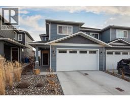  2383 Hawks Boulevard, West Kelowna