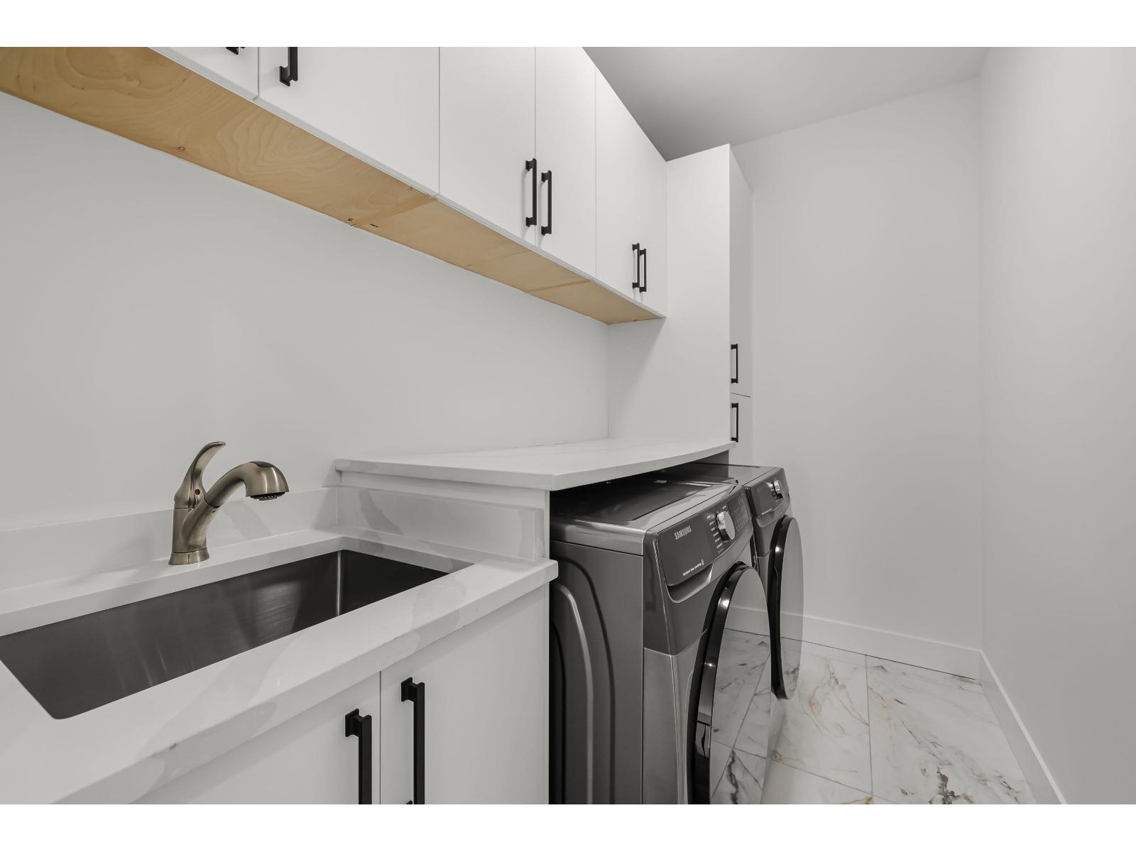 House in Chilliwack - Image 26