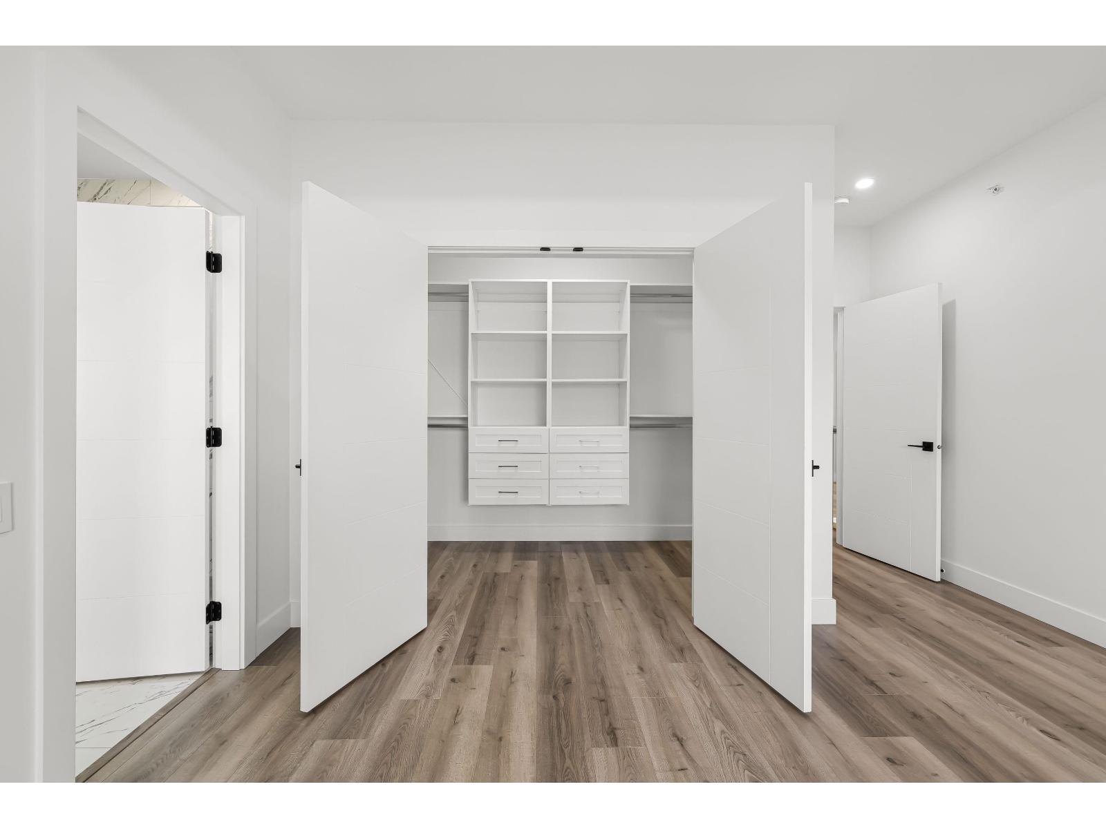House in Chilliwack - Image 32