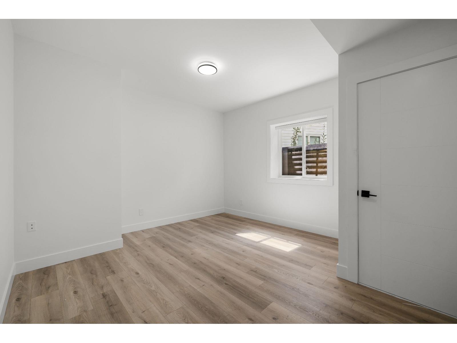 House in Chilliwack - Image 33