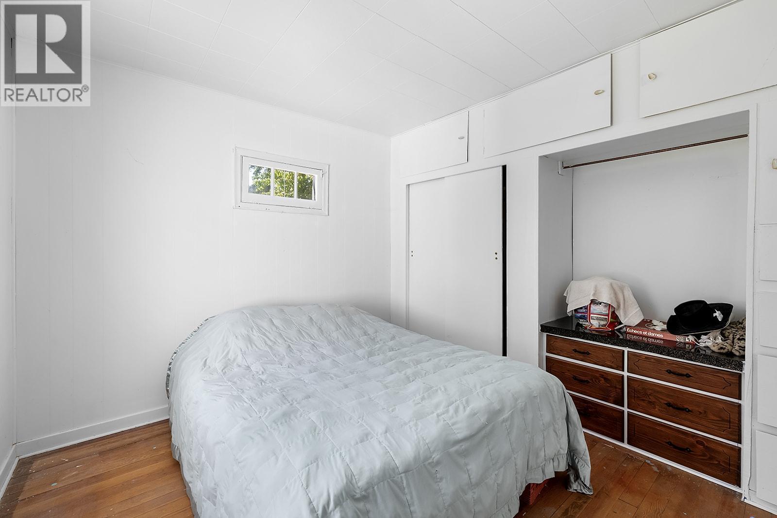 15781 PETERS Road - 17