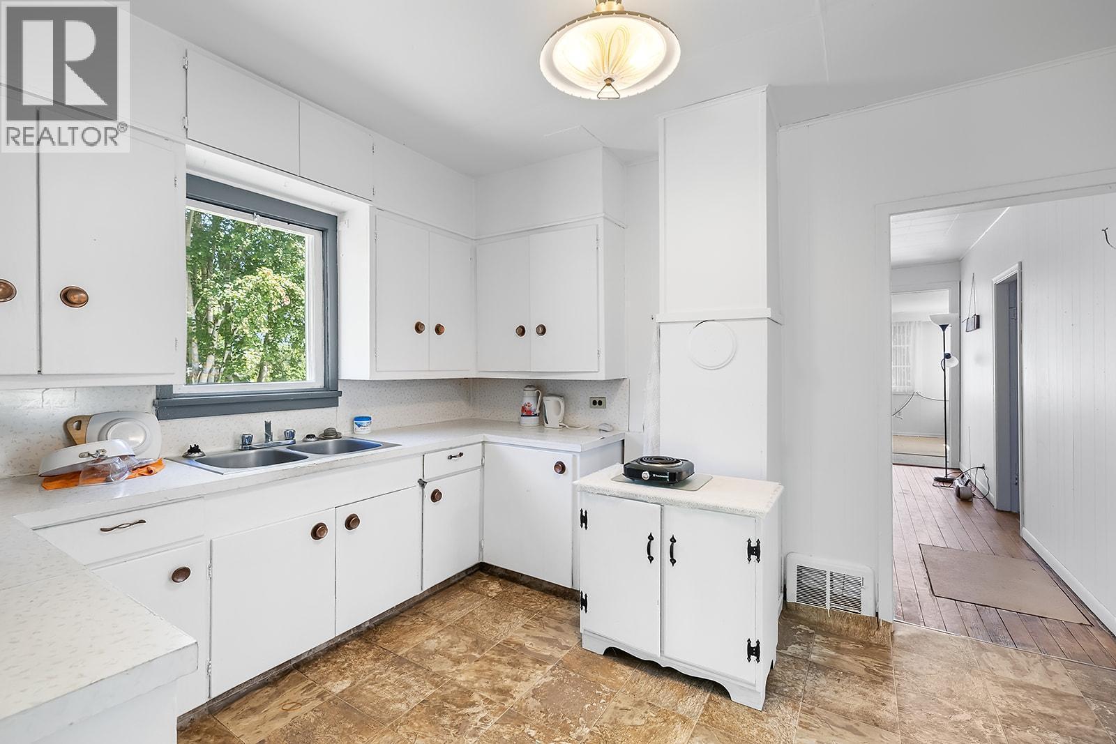 15781 PETERS Road - 27
