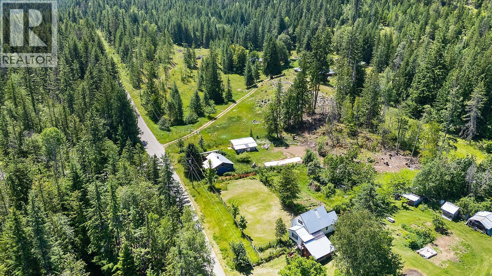 15781 PETERS Road, Crawford Bay