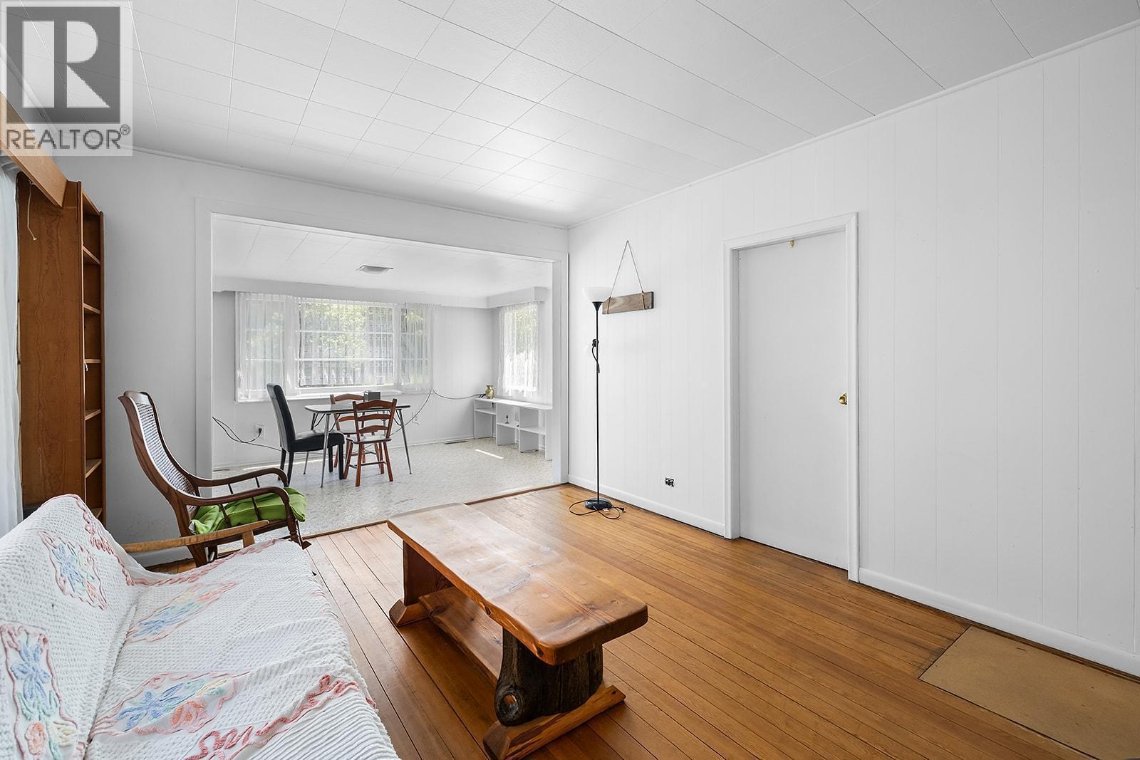 15781 PETERS Road, Crawford Bay