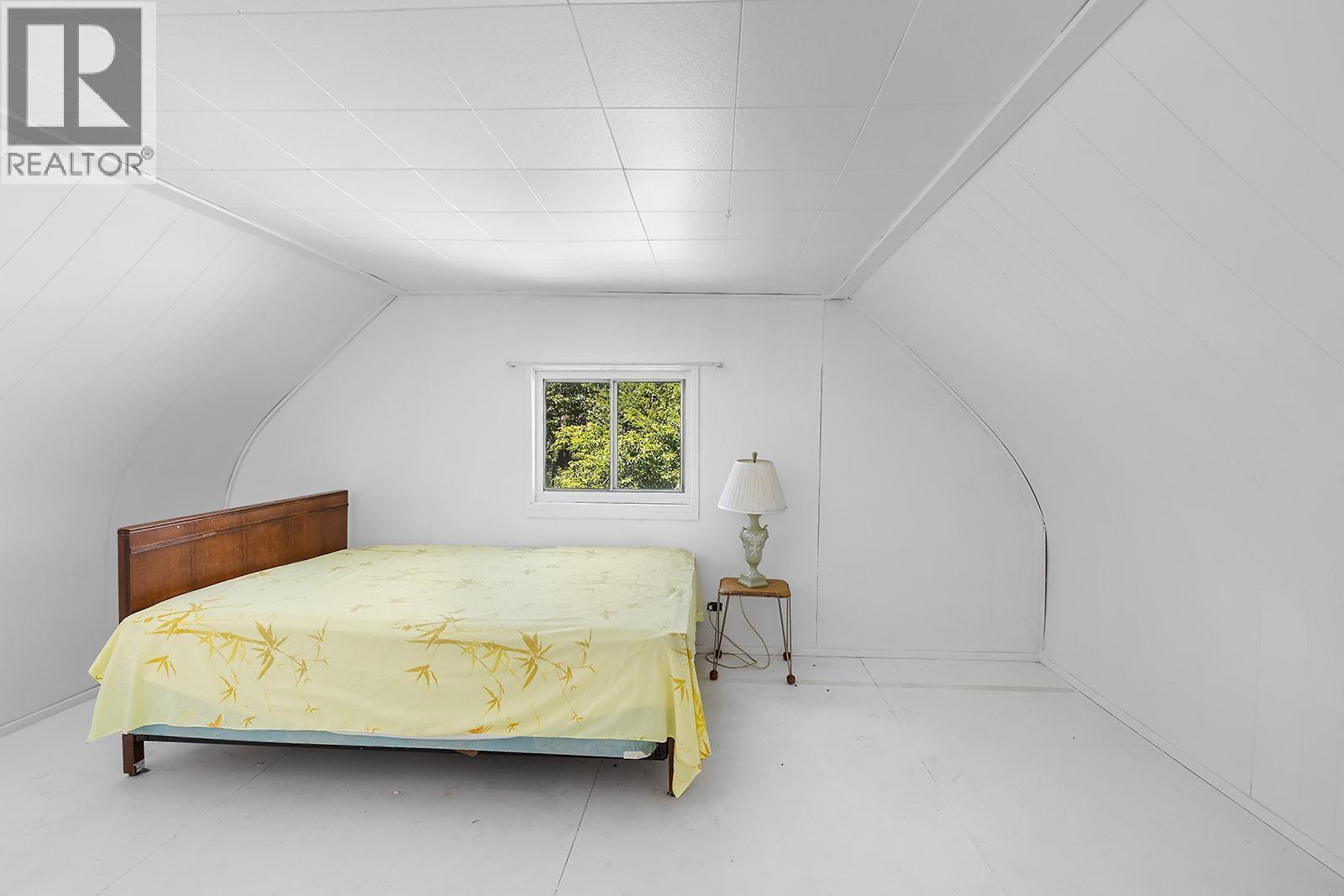 15781 PETERS Road, Crawford Bay