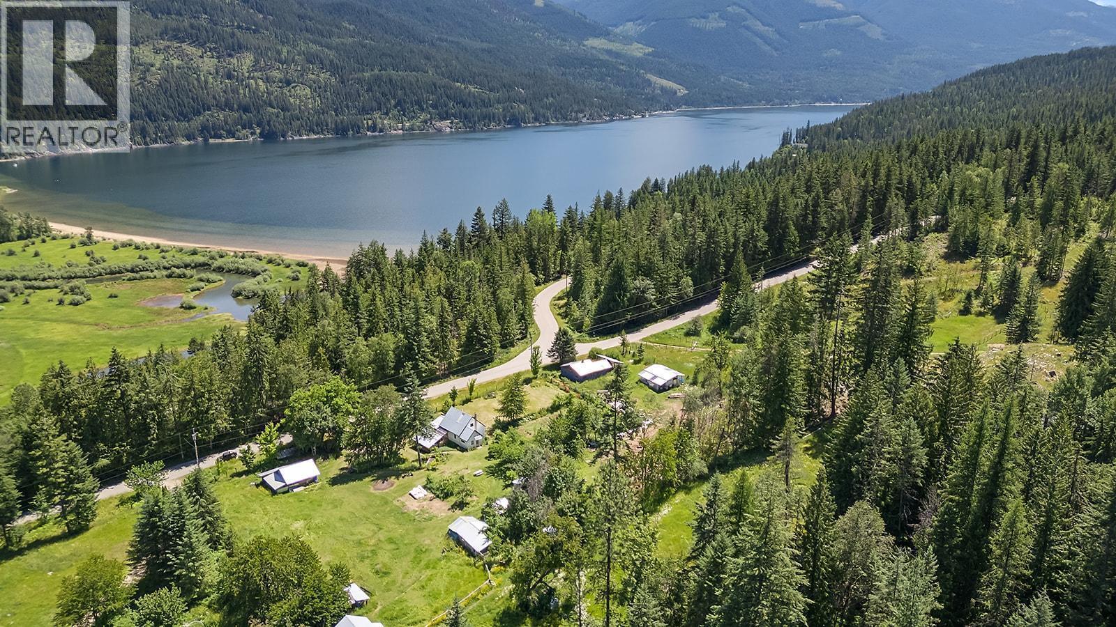 15781 PETERS Road, Crawford Bay