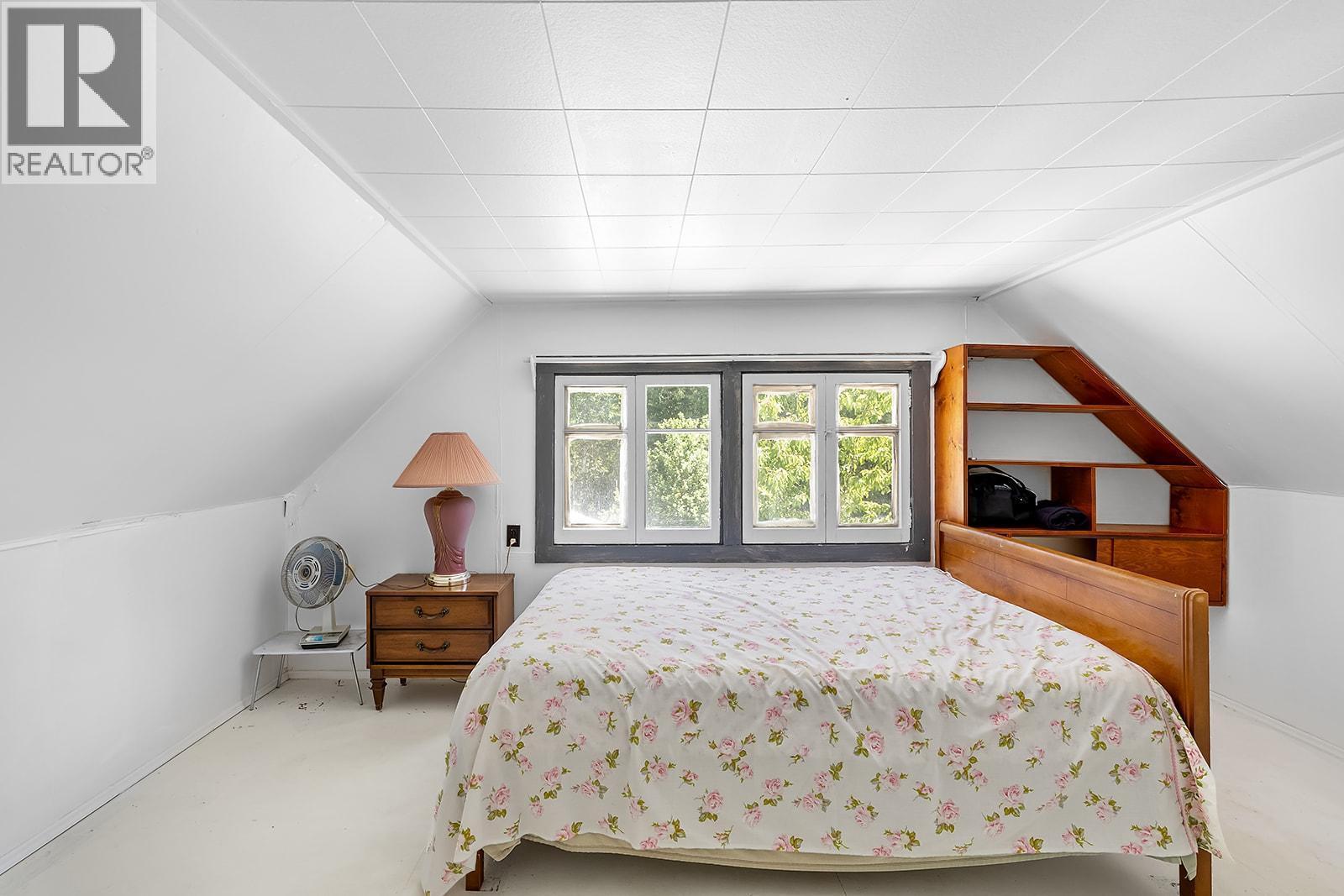 15781 PETERS Road, Crawford Bay