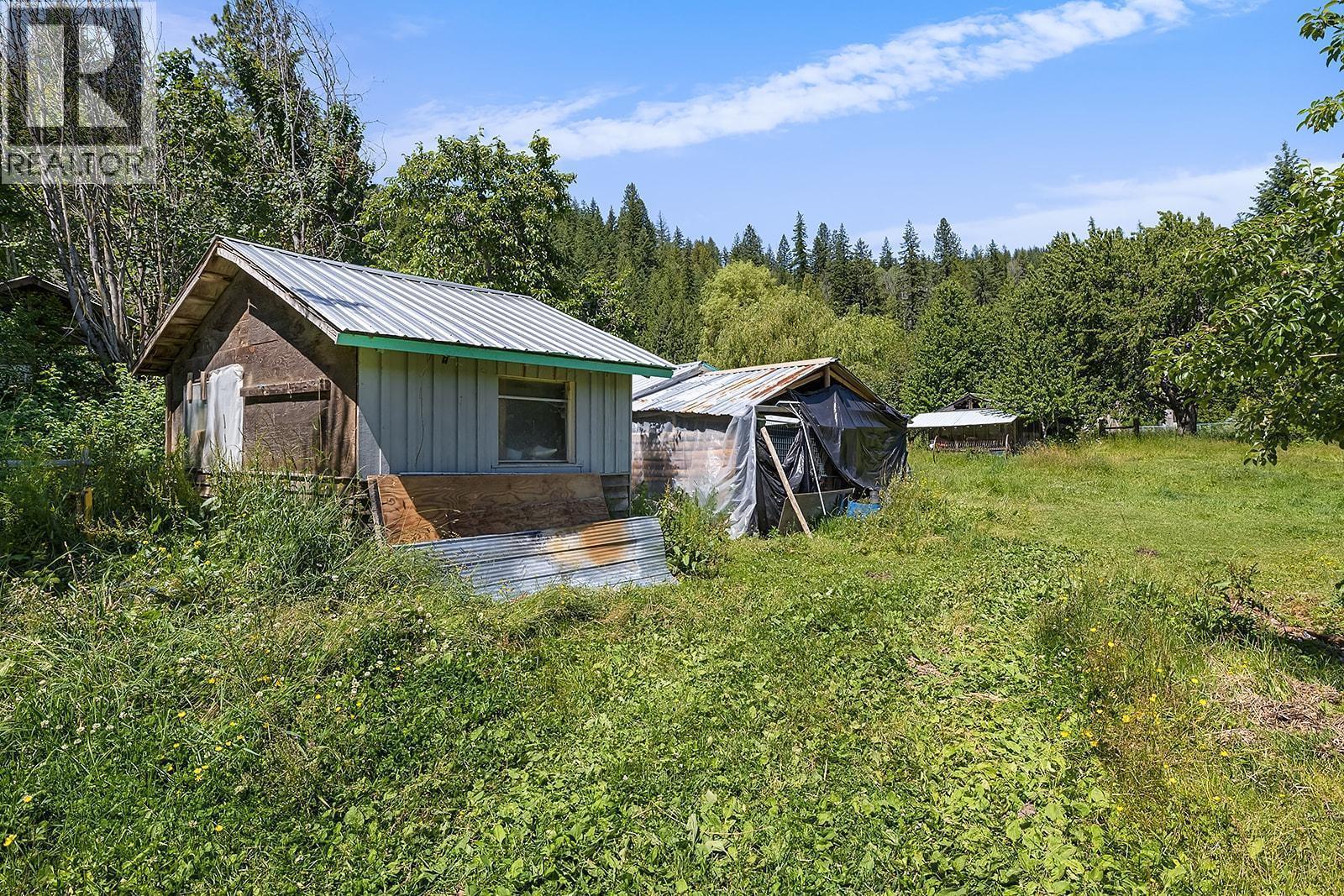15781 PETERS Road, Crawford Bay