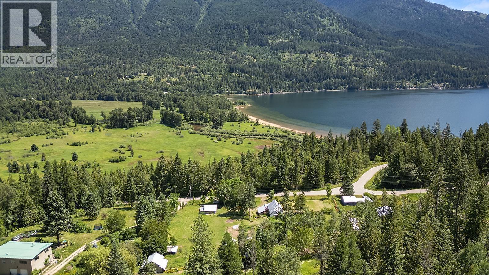 15781 PETERS Road, Crawford Bay