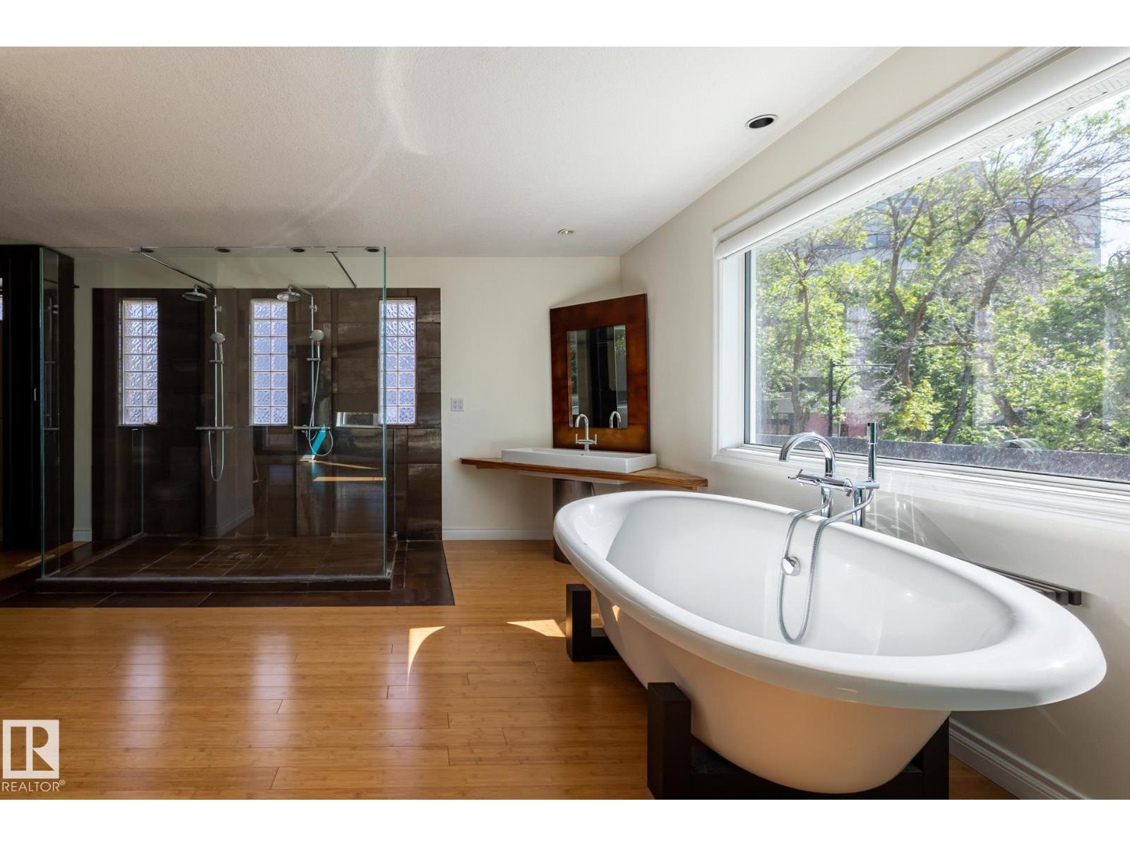 12428 103 AV NW, Edmonton