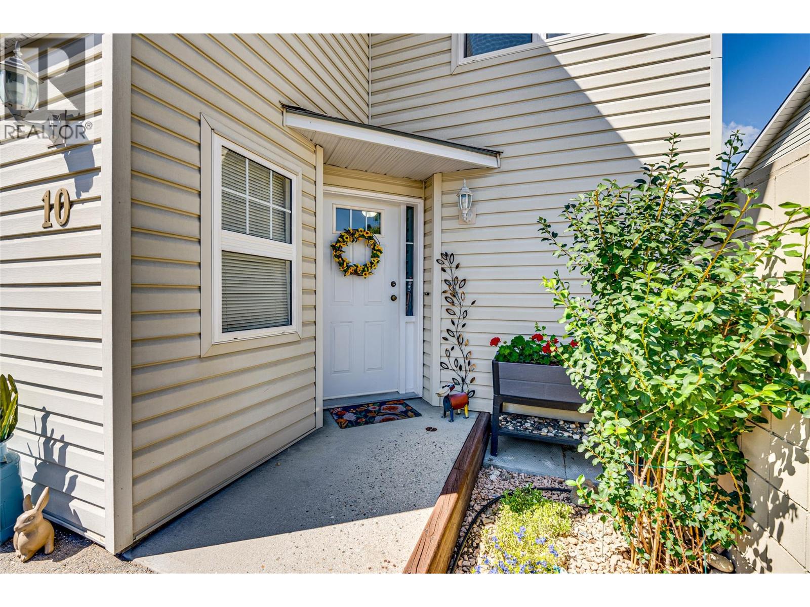 #10 3485 Rosedale Avenue - 1