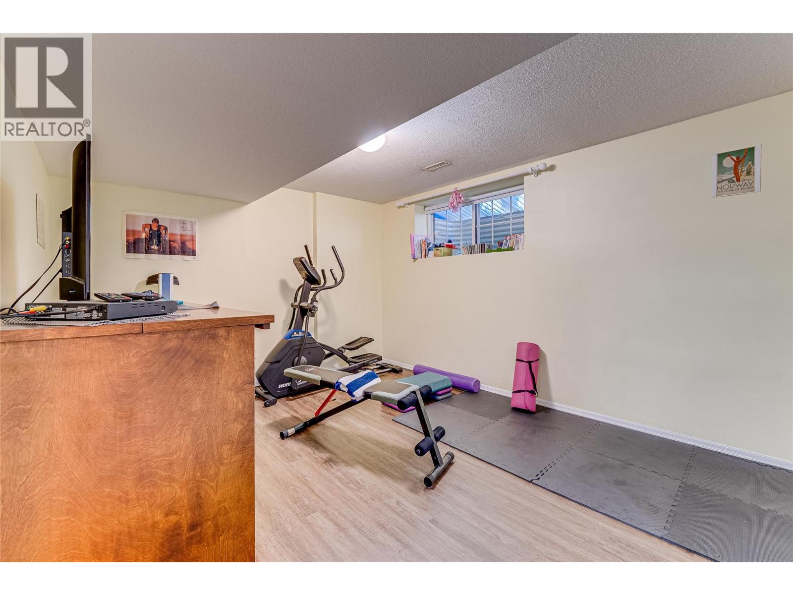 3485 Rosedale Avenue Unit# 10, Armstrong