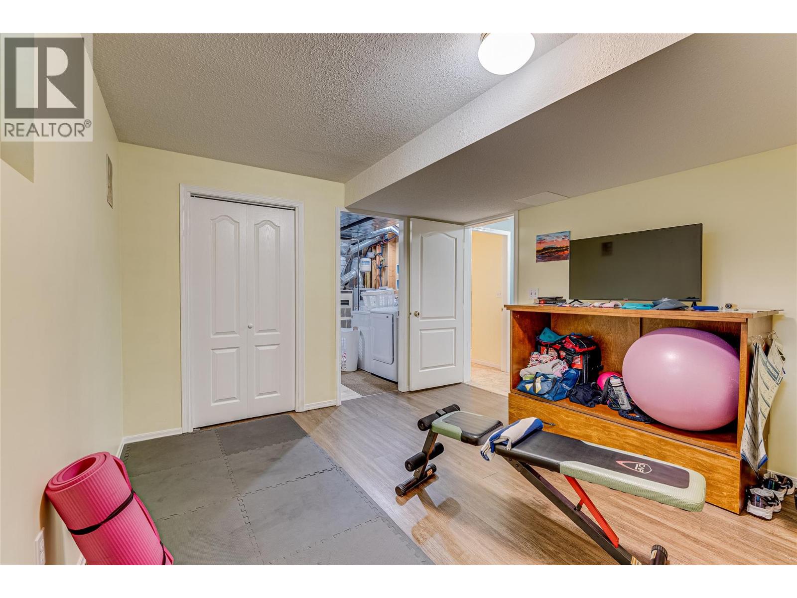 3485 Rosedale Avenue Unit# 10, Armstrong