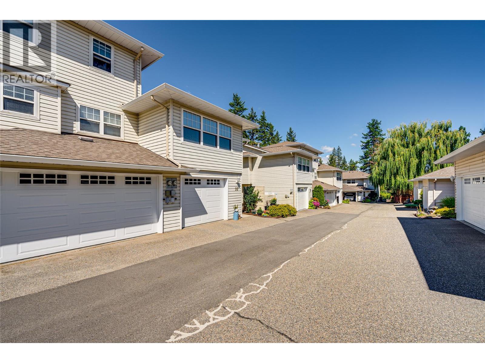 3485 Rosedale Avenue Unit# 10, Armstrong