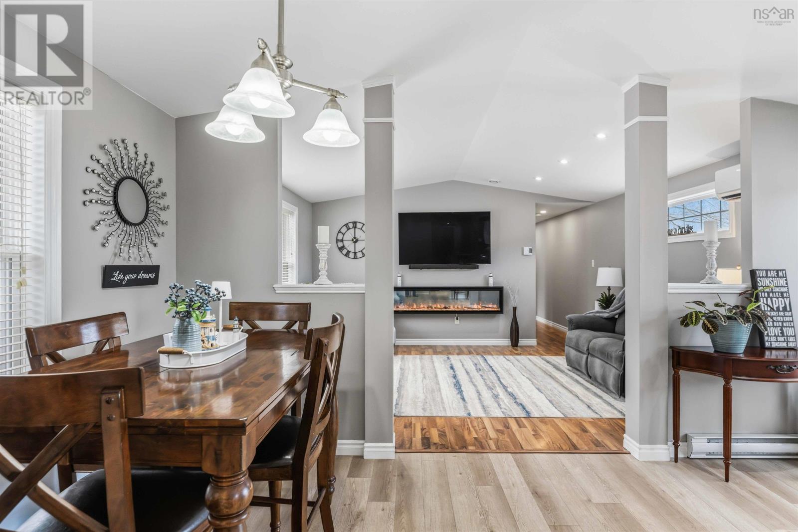 Property 19 of 32 of 8 Irven Drive